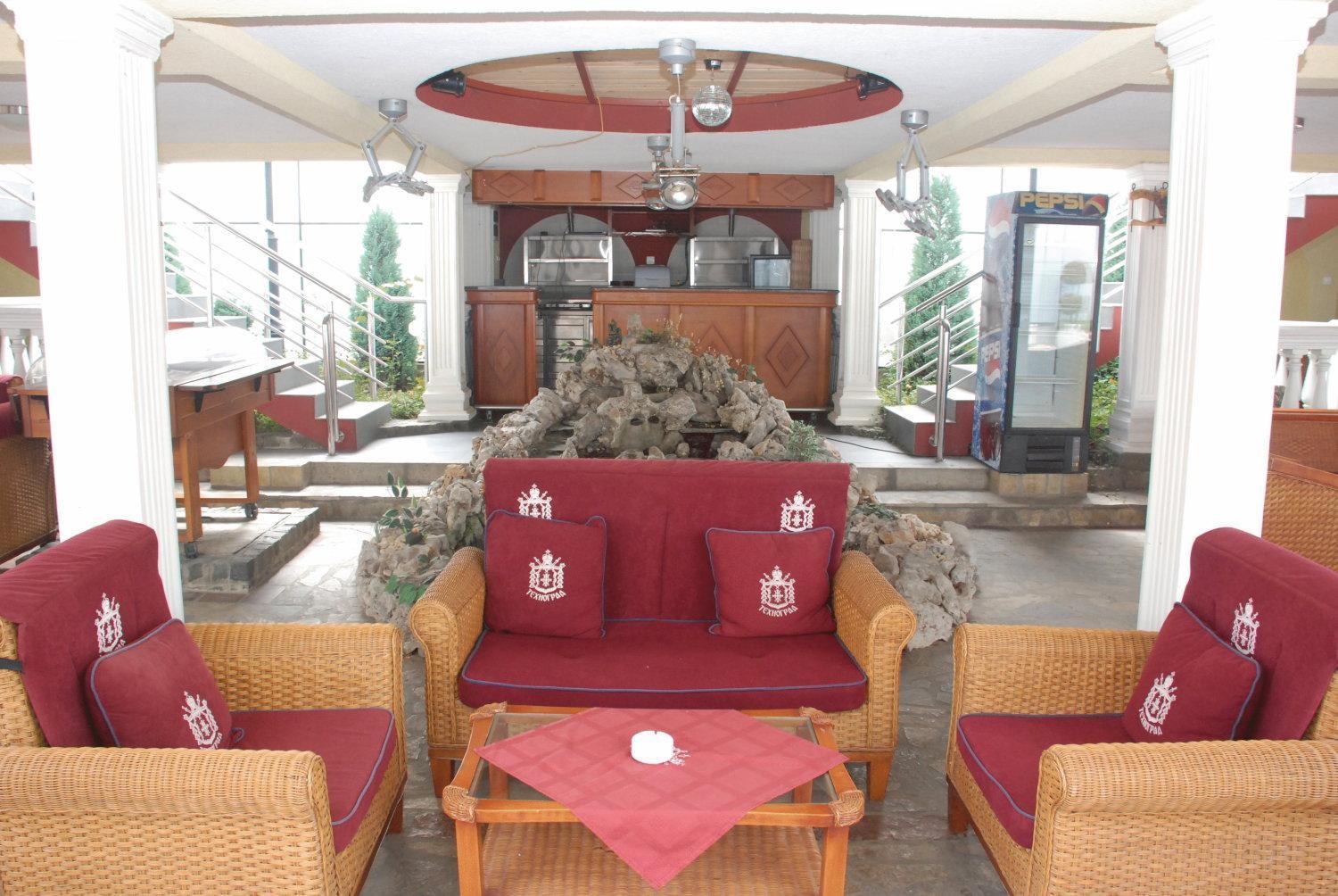 Hotel Tehnograd Кралево Екстериор снимка