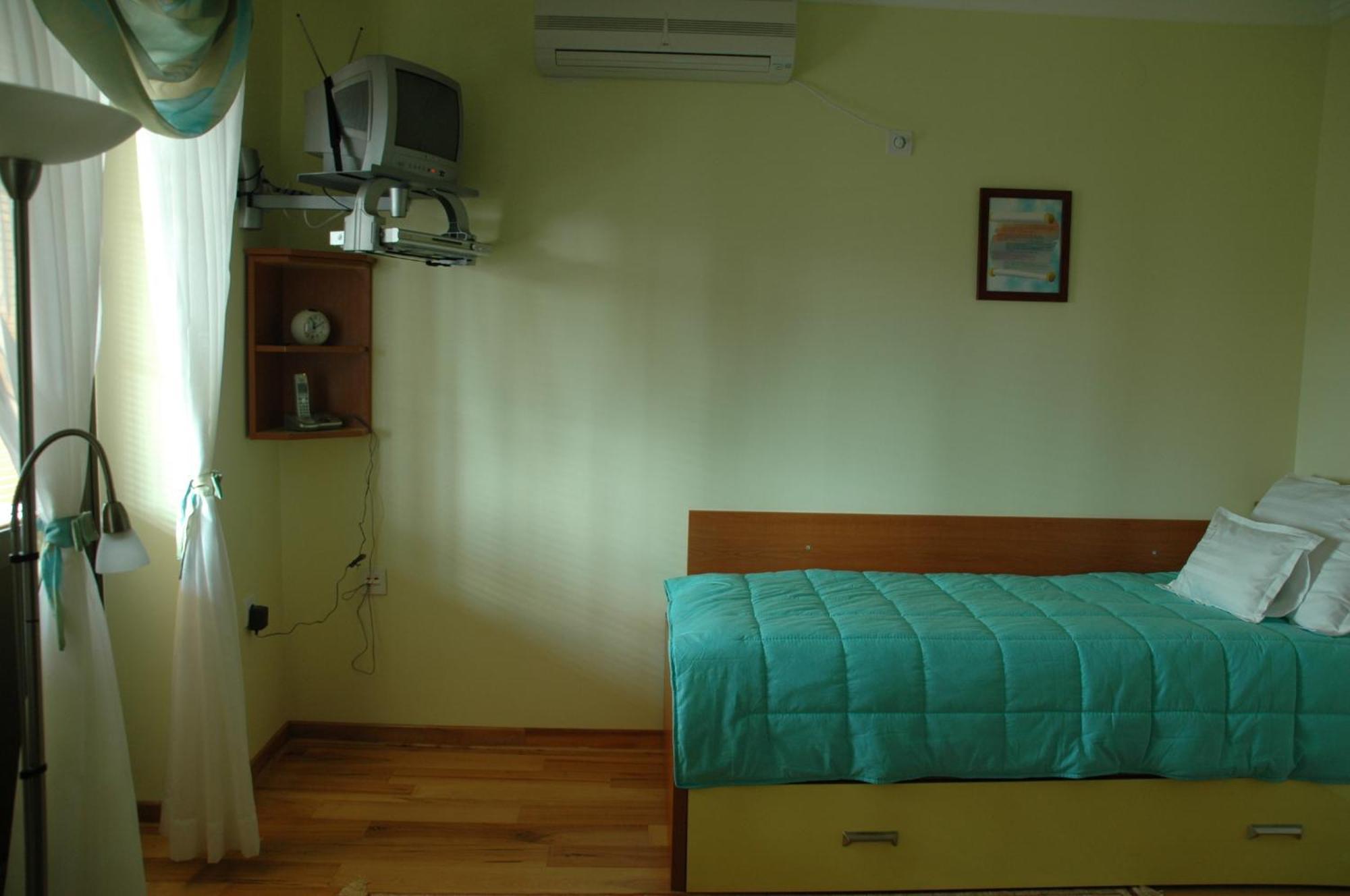 Hotel Tehnograd Кралево Екстериор снимка