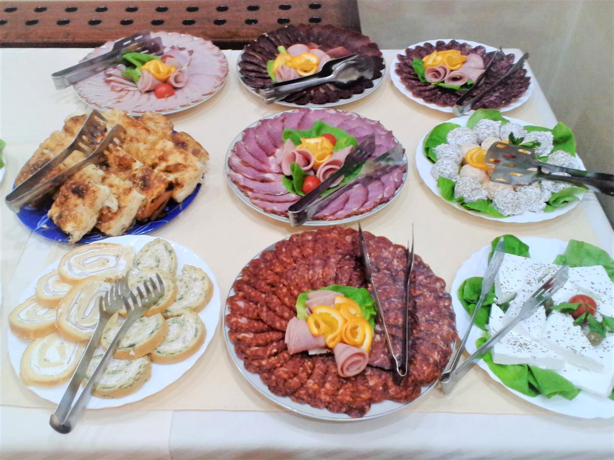 Hotel Tehnograd Кралево Екстериор снимка