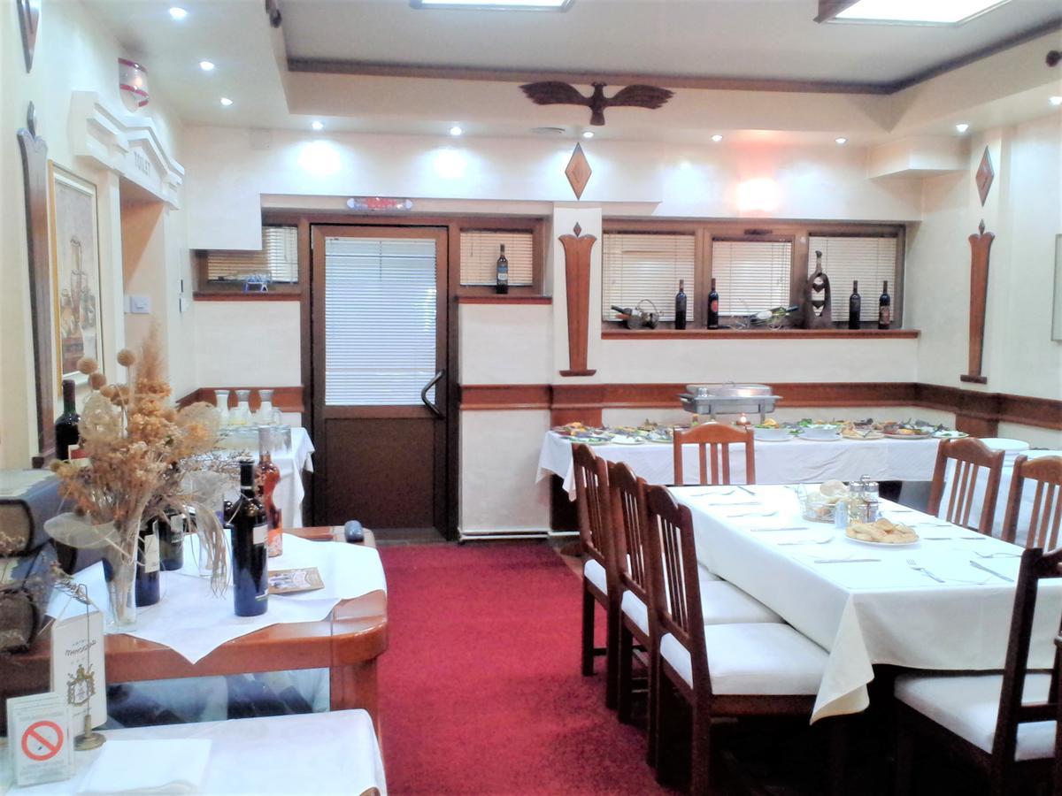 Hotel Tehnograd Кралево Екстериор снимка