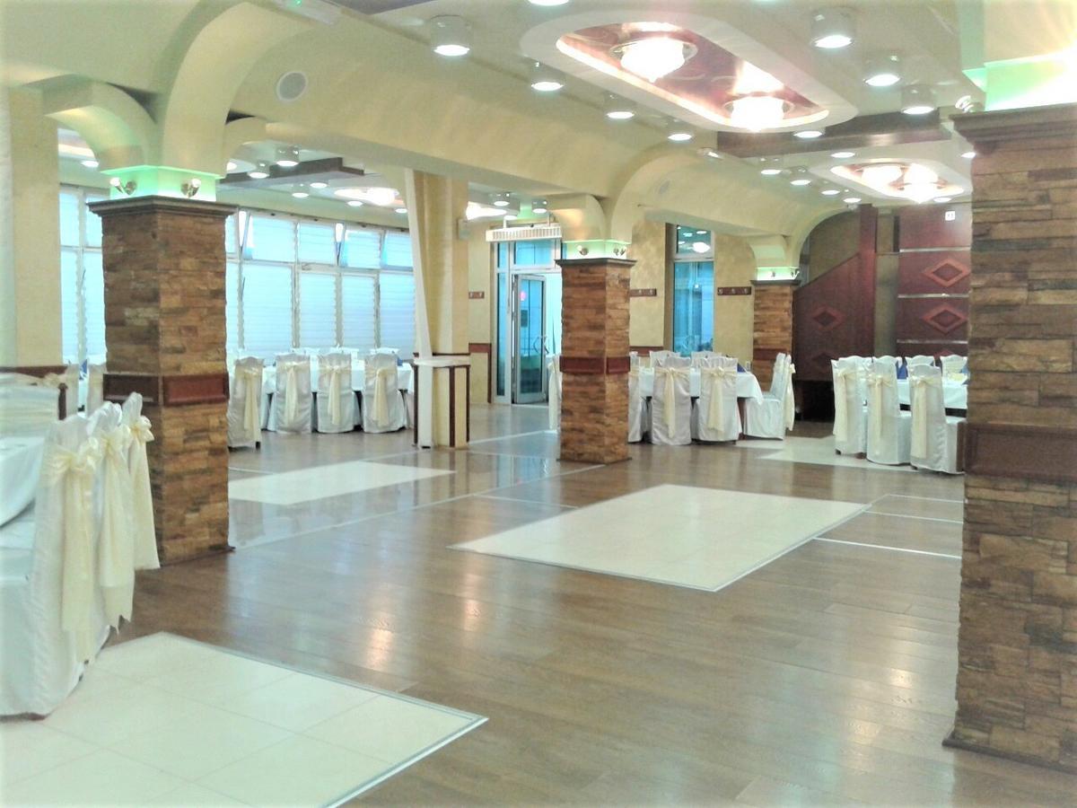 Hotel Tehnograd Кралево Екстериор снимка